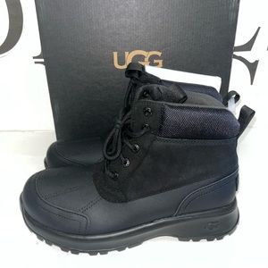 Ugg M EMMETT DUCK BOOT size 7